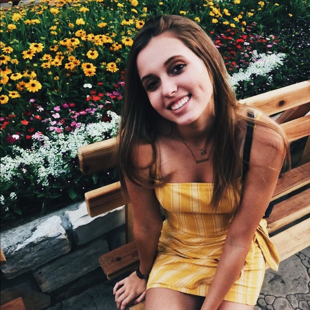 Meet your Posher, Cece